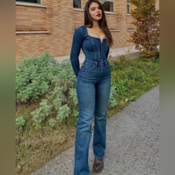 Zara Blue Denim Zippered Seamed Square Neck Long Sleeve Jumpsuit Size Large - Picture 2 of 14